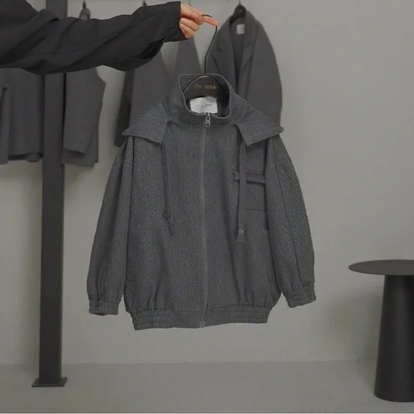 Gray Hooded Jacket quiet luxury style - Picture 2 of 4
